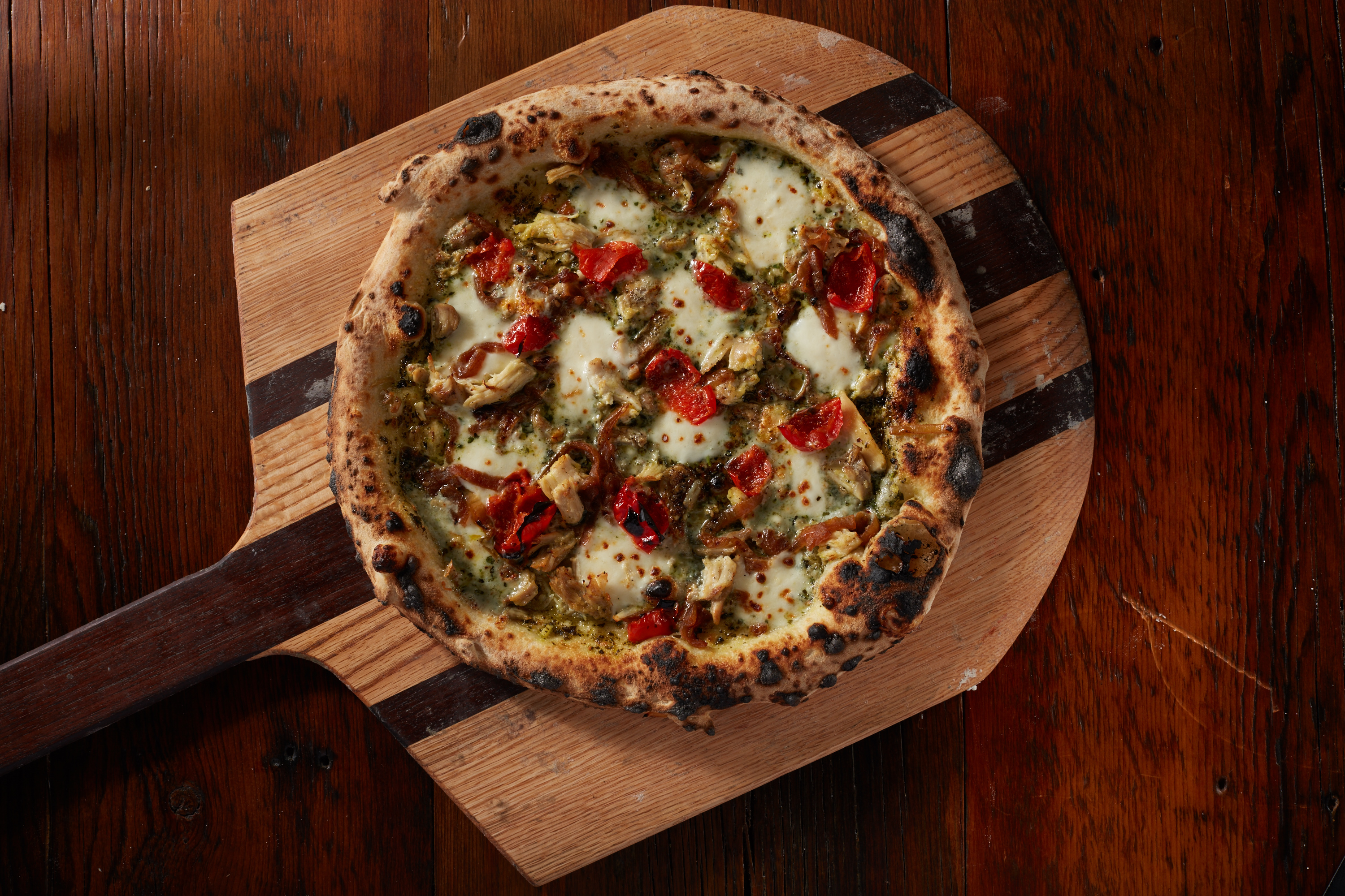 Make your own Verde pizza Brigade pizzéria napolitaine