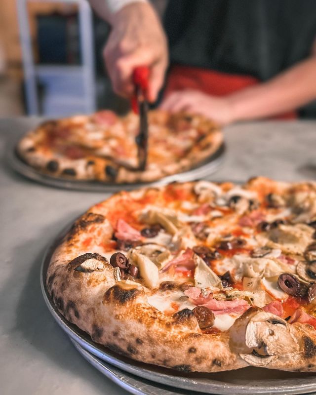 Capricciosa 🍕🪵🔥

.
.

#pizza #italy #food #italianfood #italianfoodbloggers #pizzeria #dailypizza #pizzalovers #verapizza #pizzanapoletana #neapolitanpizza #pizzanapolitaine #pizzanapoli #loveitaly #realpizza #italianpizza #pizzaforever #pizzagram #discover #montreal #igersmontreal #igersmtl #montrealfood #montrealfoodie #mtlfood #mtlpizza #woodfirepizza