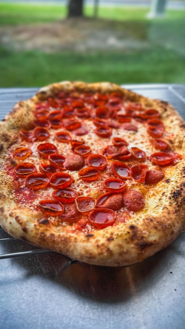 Joyeuse journée national du pepperoni. 
Happy national pepperoni day. 🍕

#pepperoni #brooklyn #nationalpepperoniday #🍕 #pizza #boucherville #montreal #nationalpepperonipizzaday