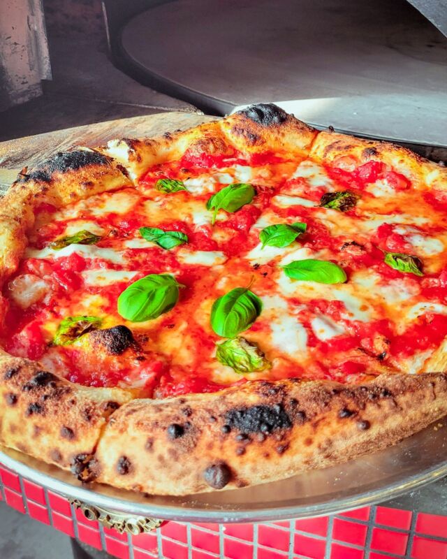 Margherita pizza 🔥 

.

#pizza #italy #italianfood #italianfoodbloggers #pizzeria #dailypizza #pizzalovers #neapolitanpizza #pizzanapolitaine #loveitaly #realpizza #italianpizza #pizzaforever #pizzagram #discover #montreal #igersmontreal #igersmtl #montrealfood #montrealfoodie #mtlfood #mtlpizza #woodfirepizza #boucherville #montreal