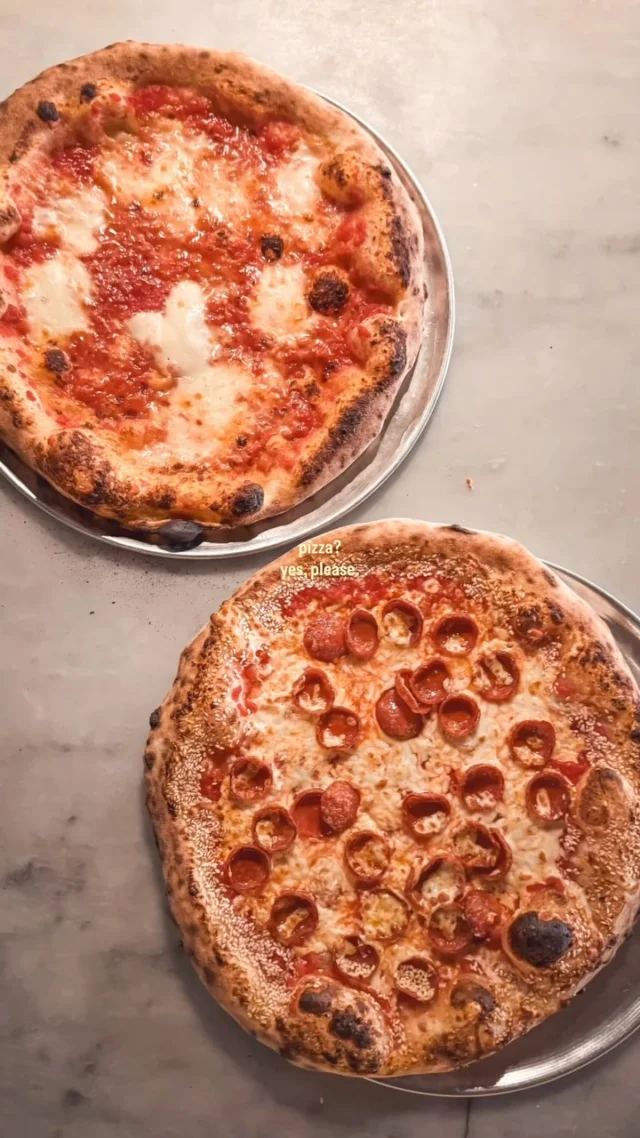 Un peu de tout. 
Bols, Sandzzo & pizza. Tu choisis quoi? 👇

A little bit of everything. 
Bowls, Sandzzo & pizza. What are you choosing? 👇

#brigade #mtlfood #montrealfood #pizza #sandzzo